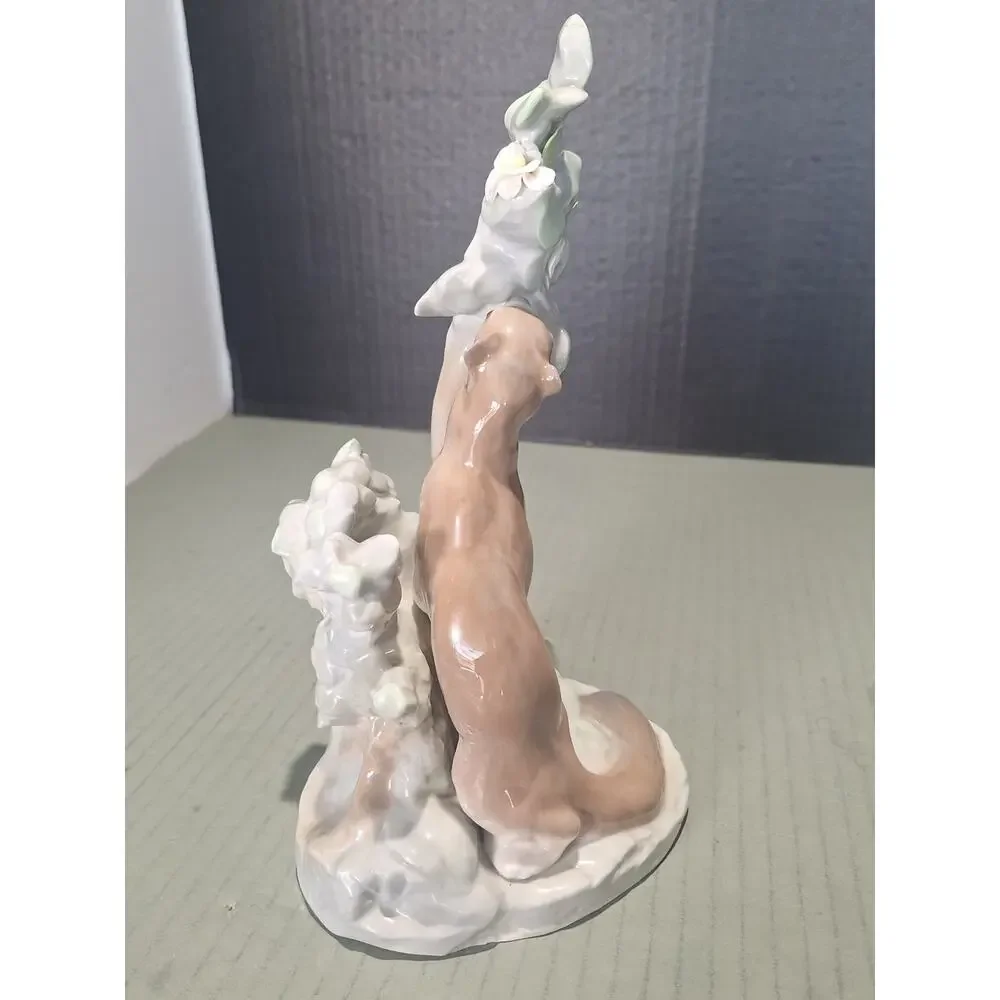 Lladro 4769 Ermine Porcelain Figurine Early Pre-DAISA 1971 Retired 1975 Spain